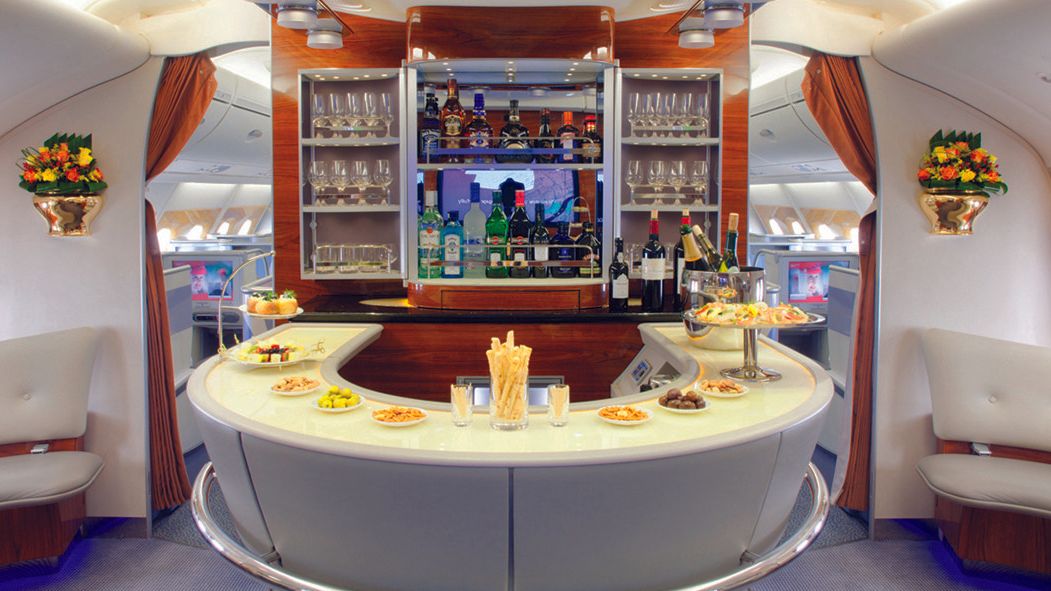 The best on-board first class airplane bars