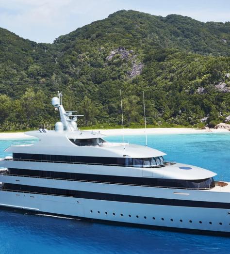 Winter superyacht hotspots (and the boats to charter there)