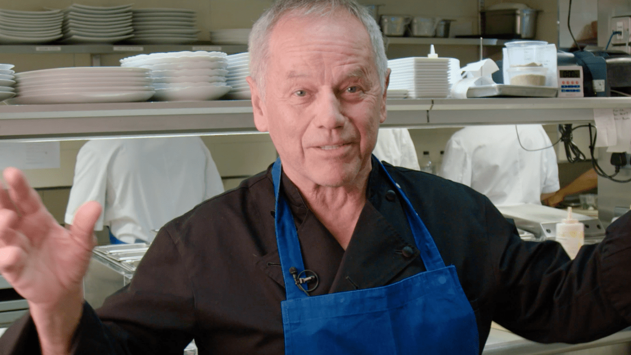 Celebrity chef Wolfgang Puck talks success, champagne and his Oscar-winning Mac & Cheese