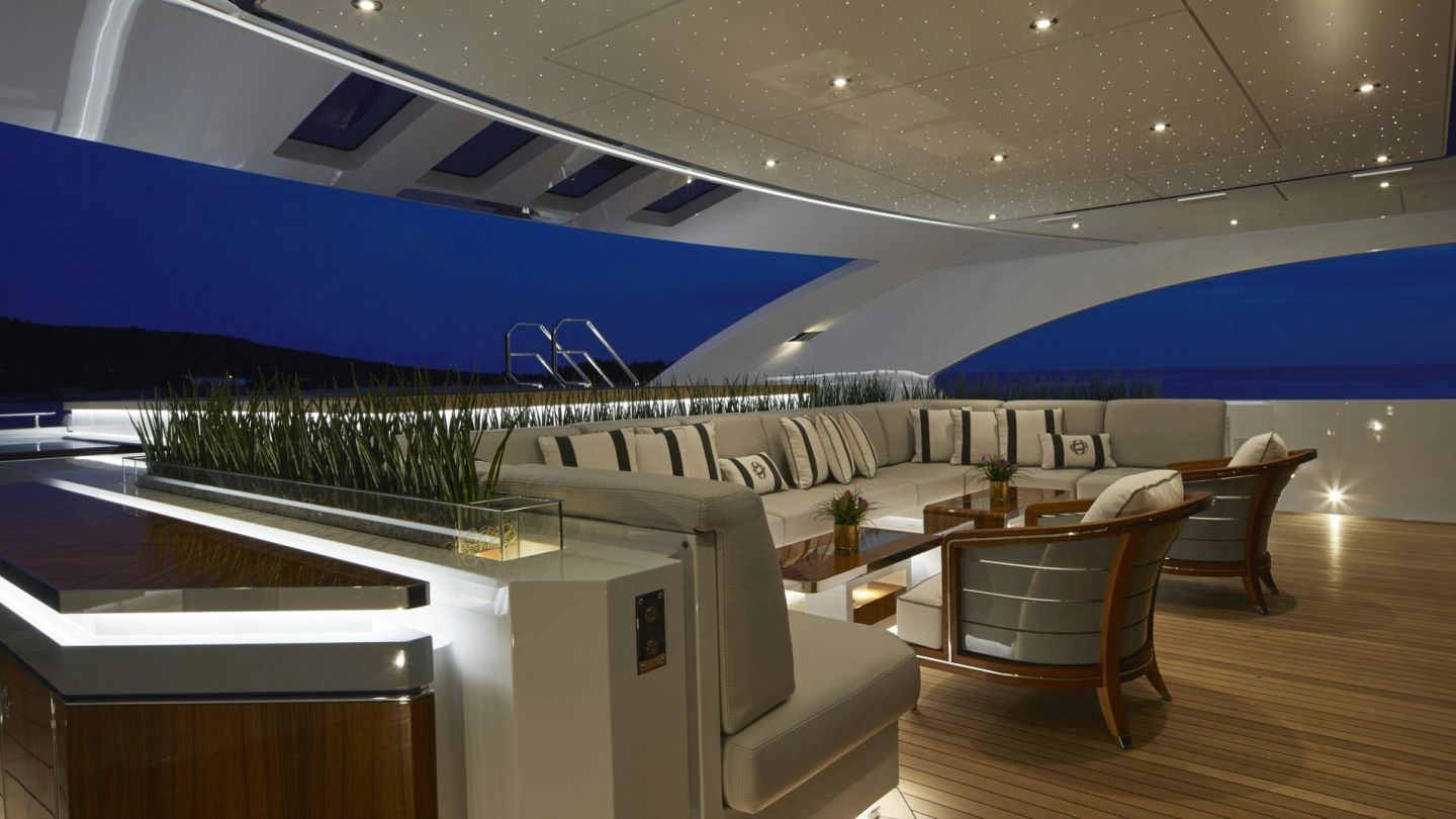 Inside the billion dollar superyacht
