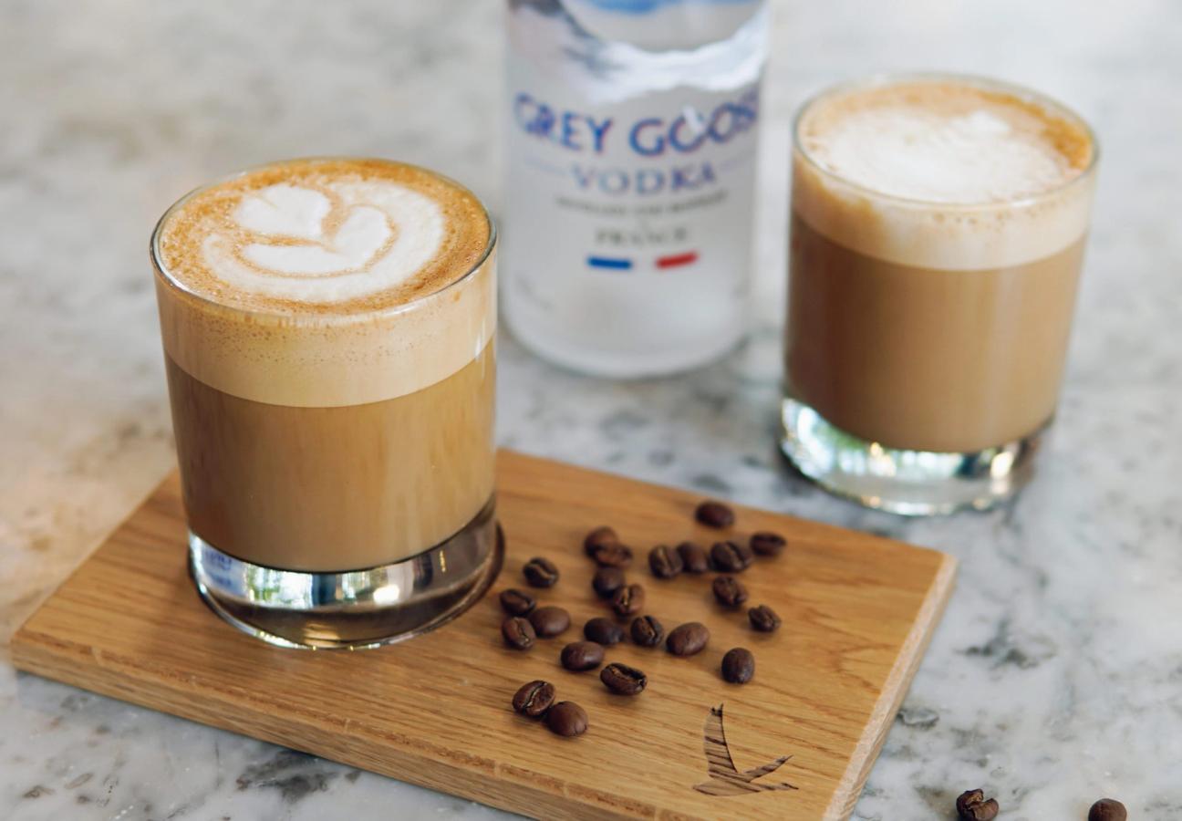 Hot Flat White Russian