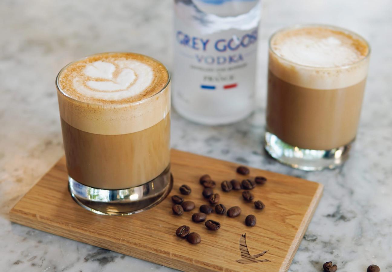 Hot Flat White Russian