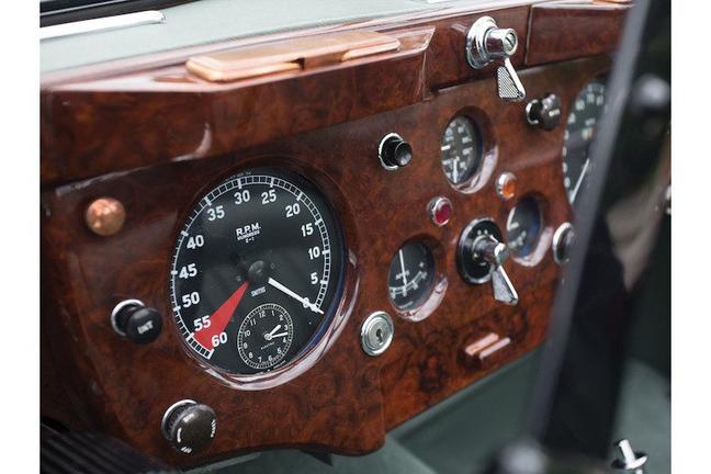 Jaguar XK140 Dashboard