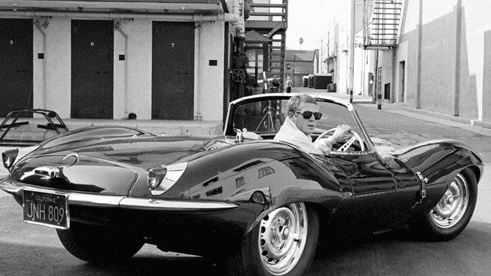 Jaguar resurrects the iconic 1957 XKSS.