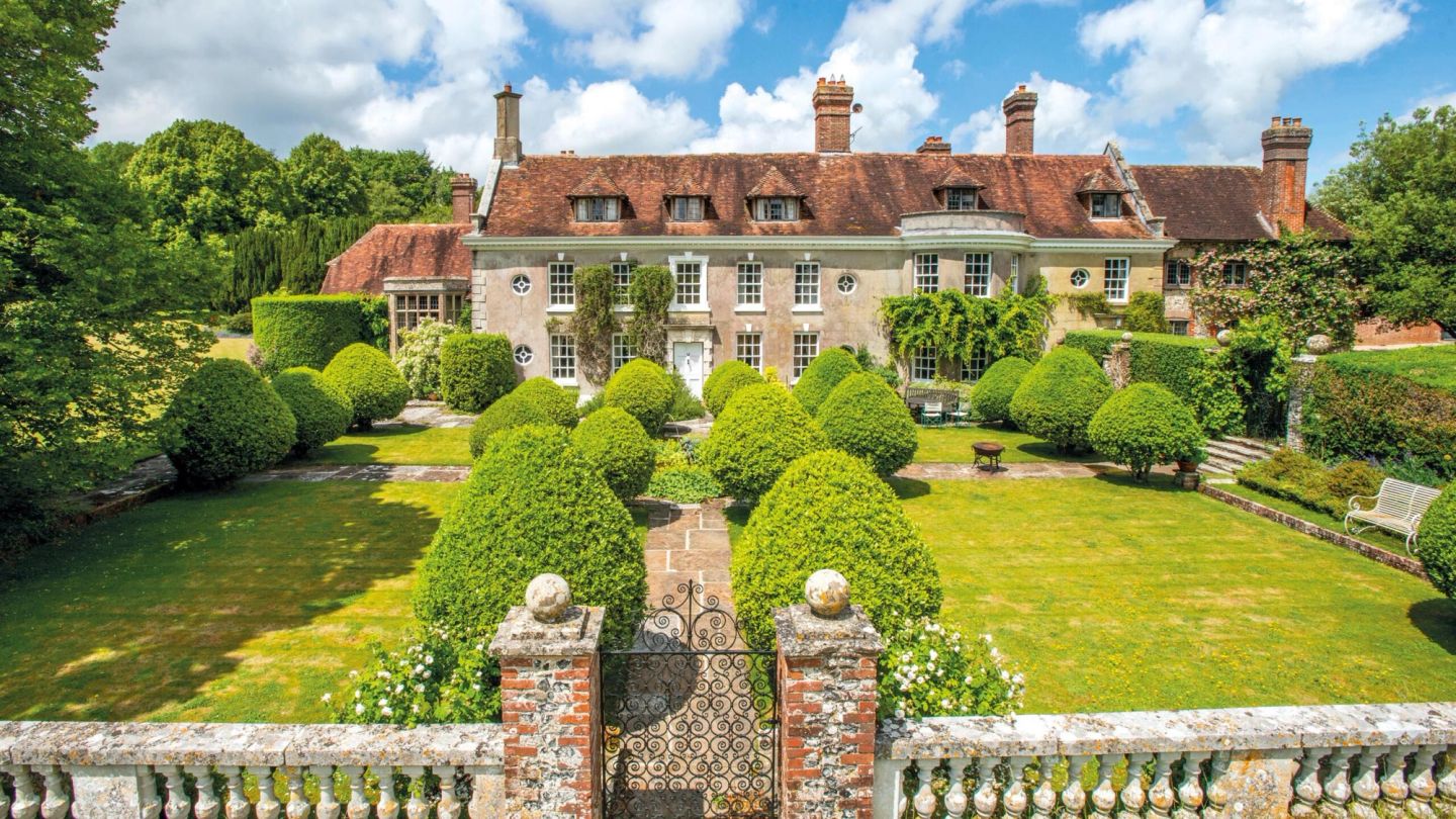 This Dorset country manor is a work-from-home dream