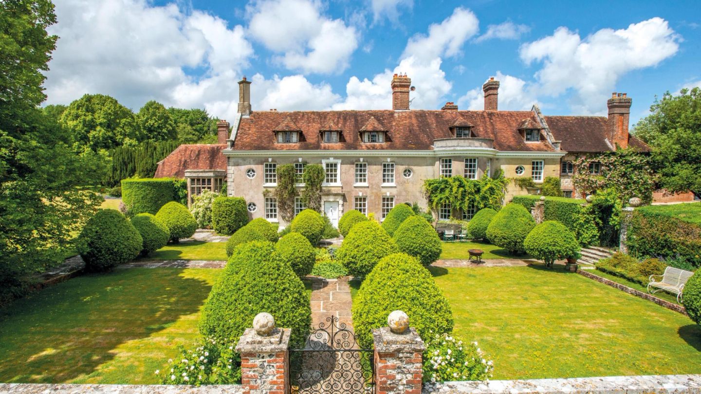 This Dorset country manor is a work-from-home dream