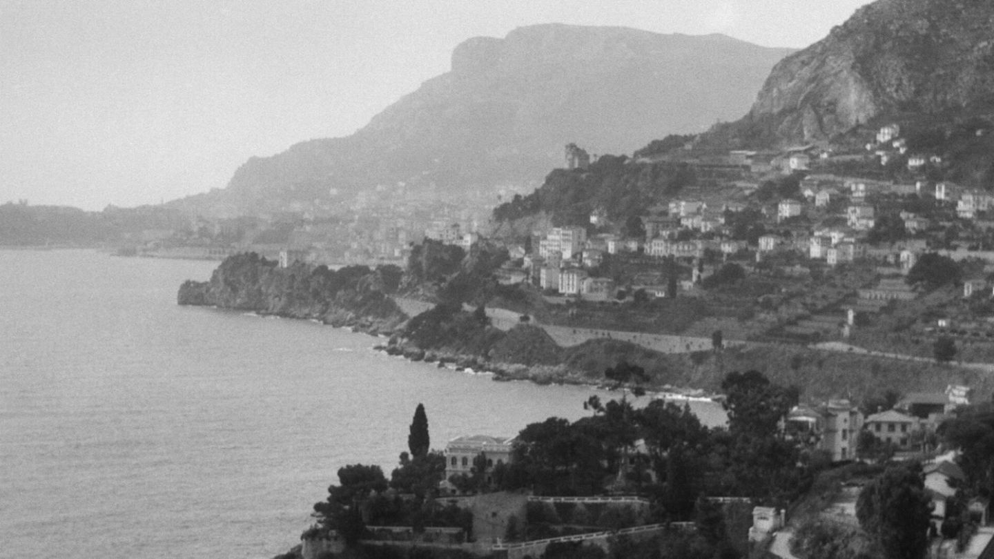 Charting the history of the Côte d’Azur, a playground for rich villains