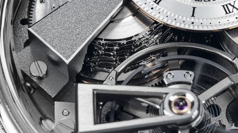Get Smart: Mechanical Watches Fight Back