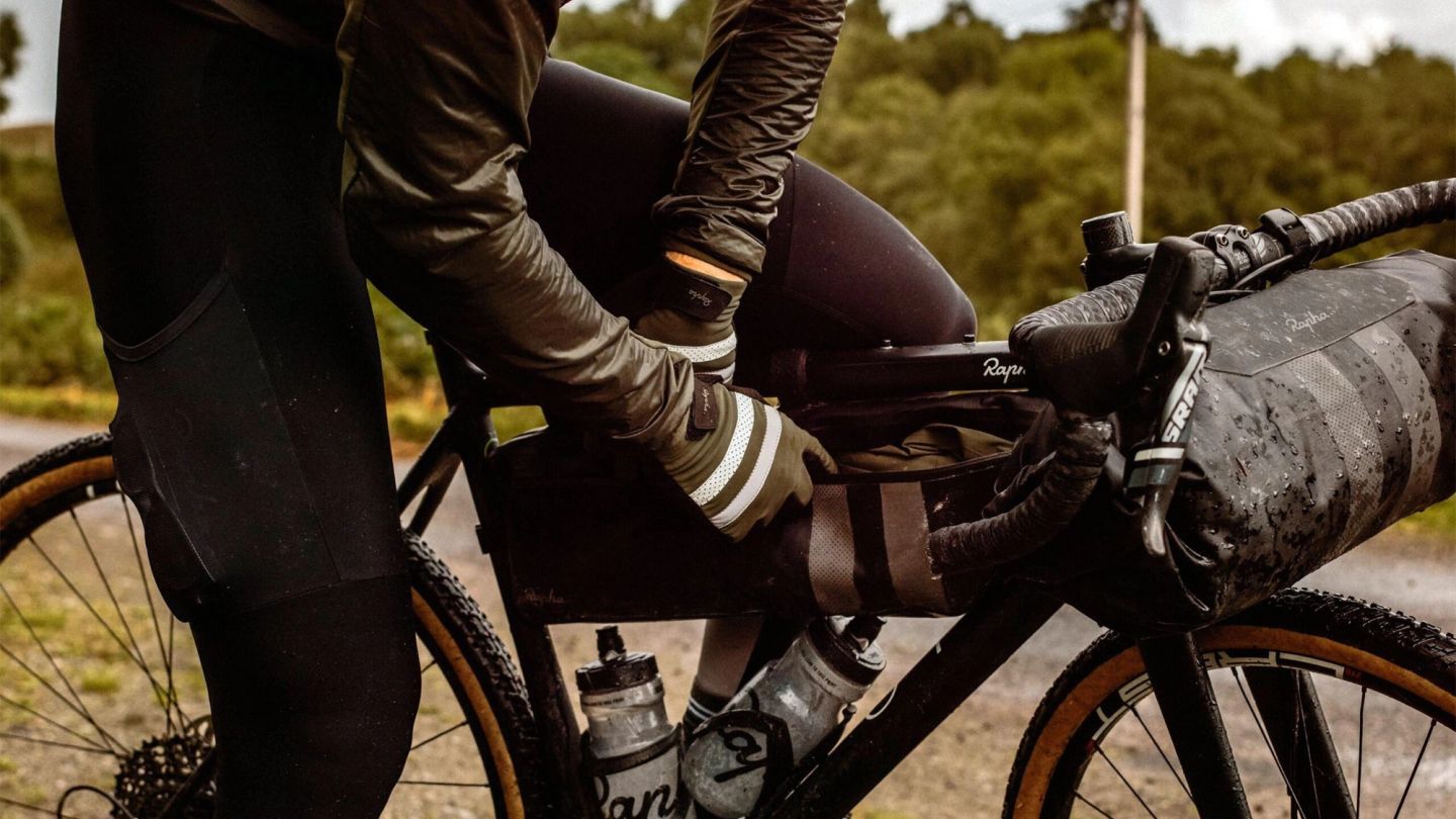 The most stylish reflective gear for outdoor autumn/winter workouts