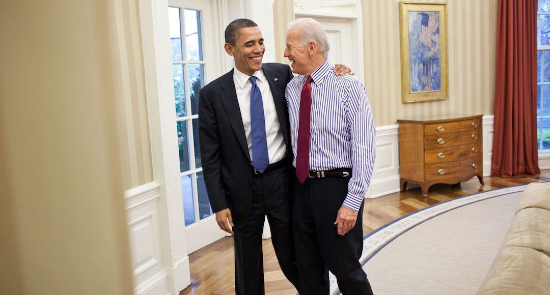 5 Things We Can Learn From The Obama-Biden Bromance | The Gentleman's ...