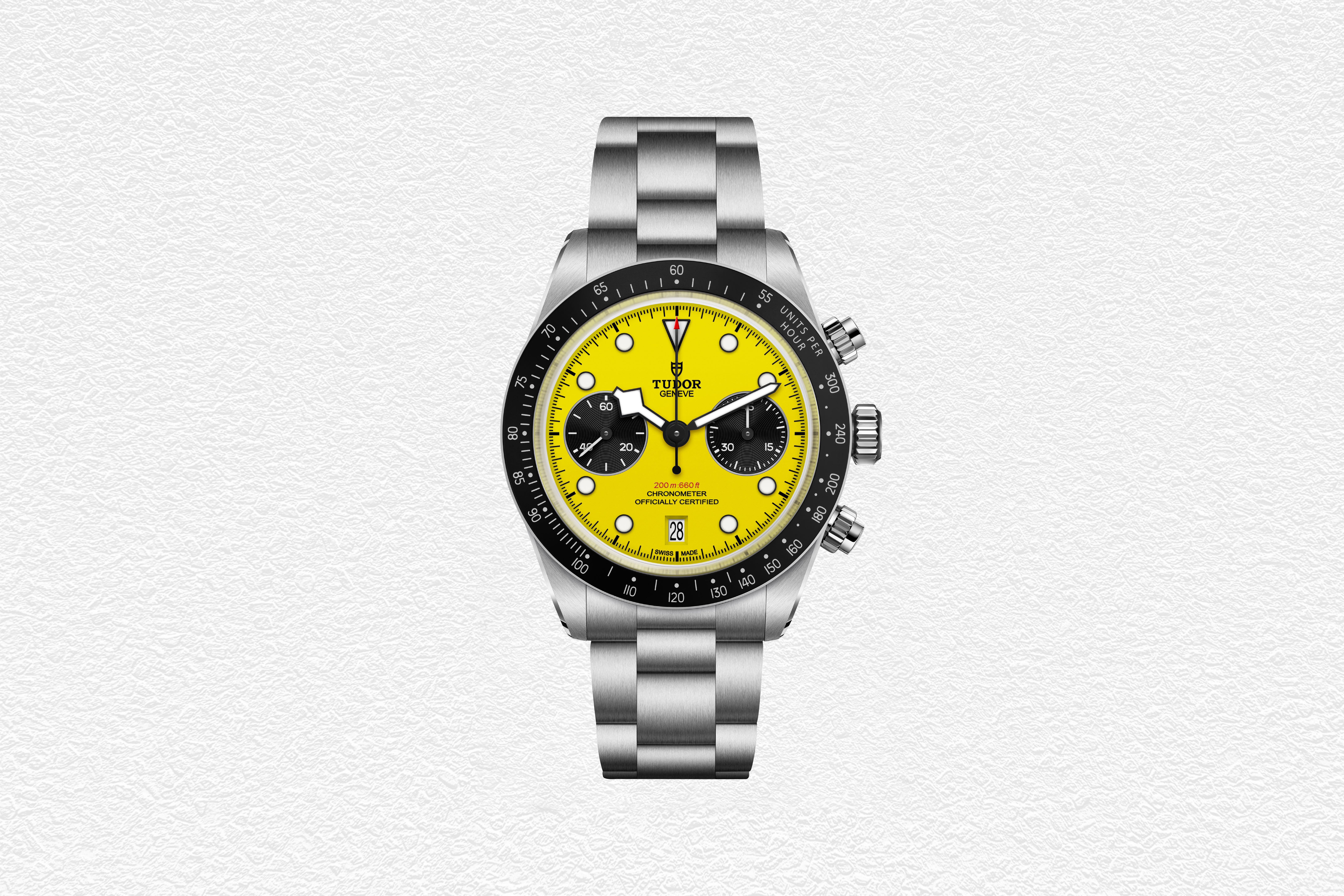 Editor's Picks: TUDOR watch, Oscar Deen sunglasses, Émigré bag and Slowear overshirt
