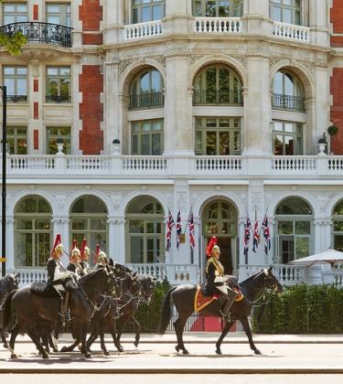 Mandarin Oriental Hyde Park London with Horseguards