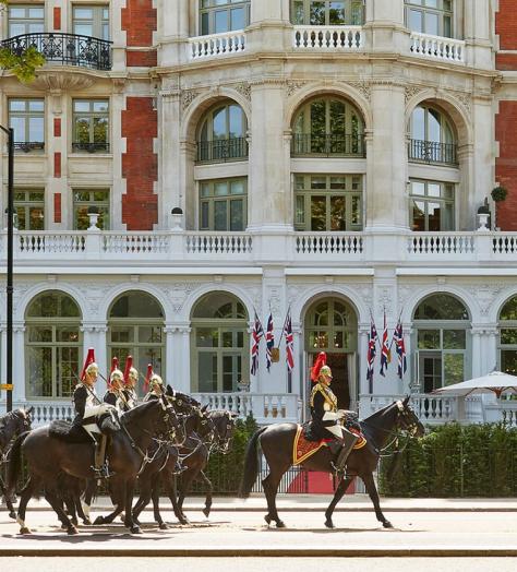 Mandarin Oriental Hyde Park London with Horseguards