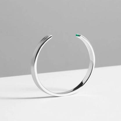 7mm Silver and Emerald Cuff