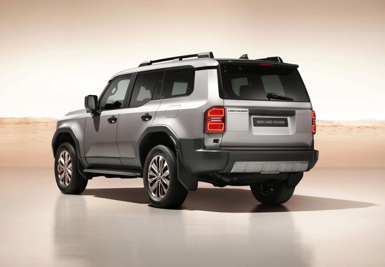 back of Toyota Land Cruiser