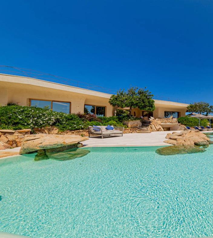 villa rock sardinia