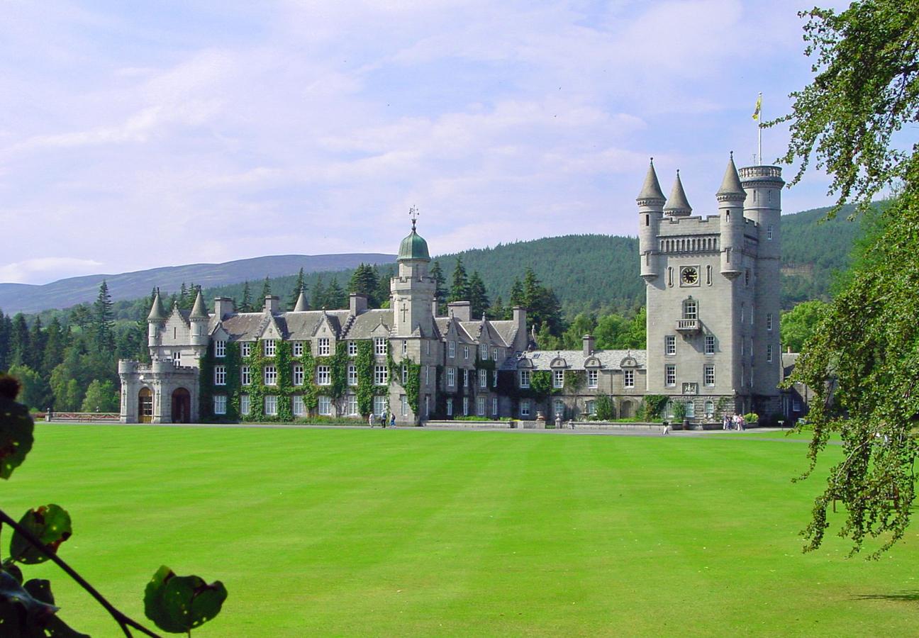 balmoral castle