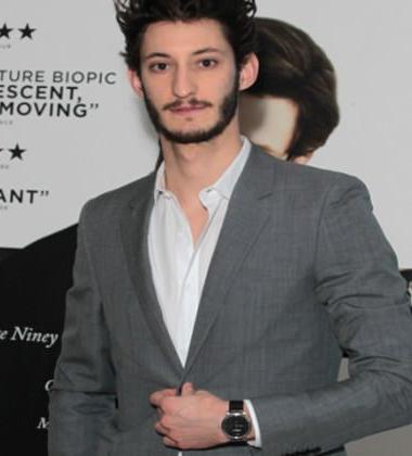 Yves Saint Laurent – Pierre Niney Interview
