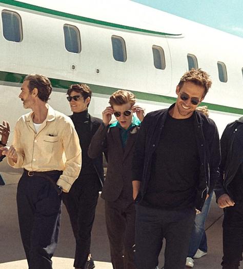 men with private jet