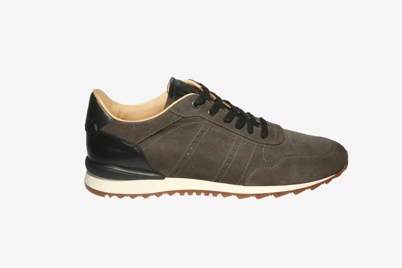 110 trainers mens
