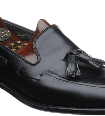 We Like – Herring shoes