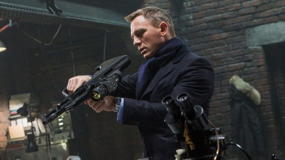 Daniel Craig finally confirms his return as James Bond