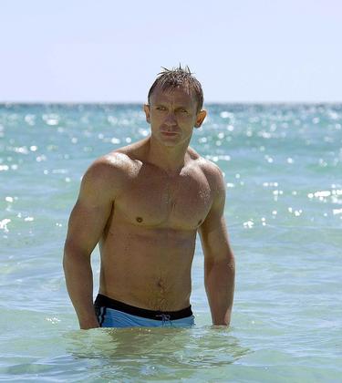 How to build a body like Bond, according to Daniel Craig’s former trainer