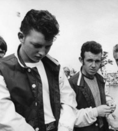 Style Trend – The Best Varsity Bomber Jackets For Spring