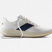 Tracksmith Eliot runner