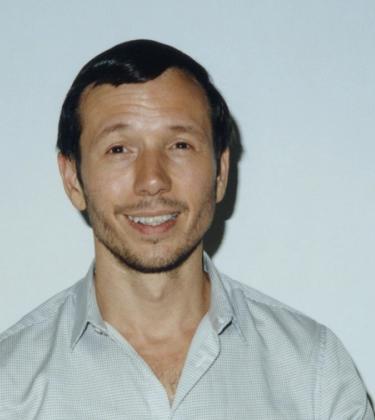 Here’s how artist Sebastian Errazuriz is selling an empty gallery