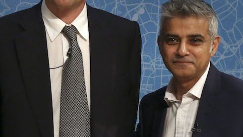 Who should get the keys to City Hall?