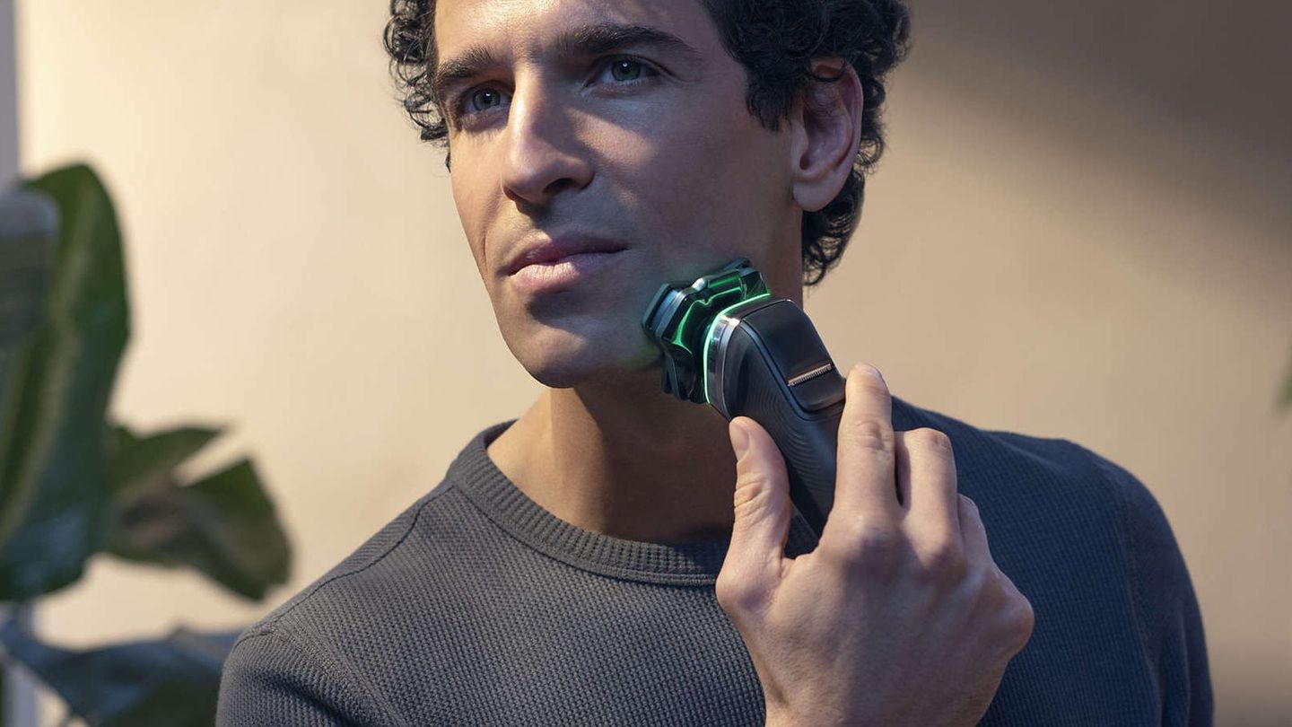 Which is the best men’s electric razor?