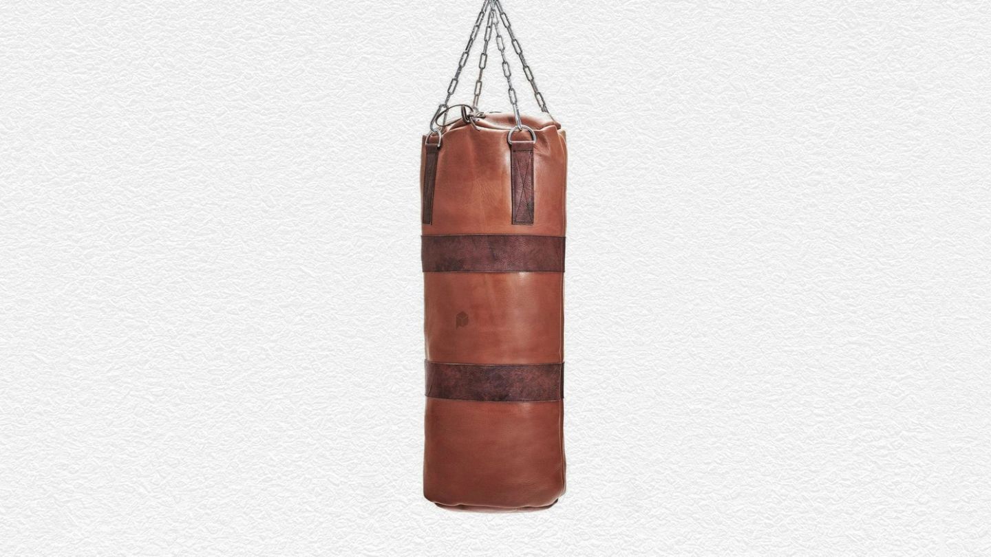 Editor’s Picks: Leather Punchbag, Leica Smartphone and Hydrogen Car