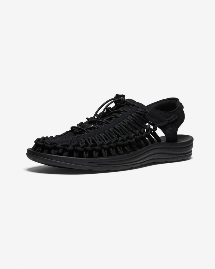 UNEEK Sneakers