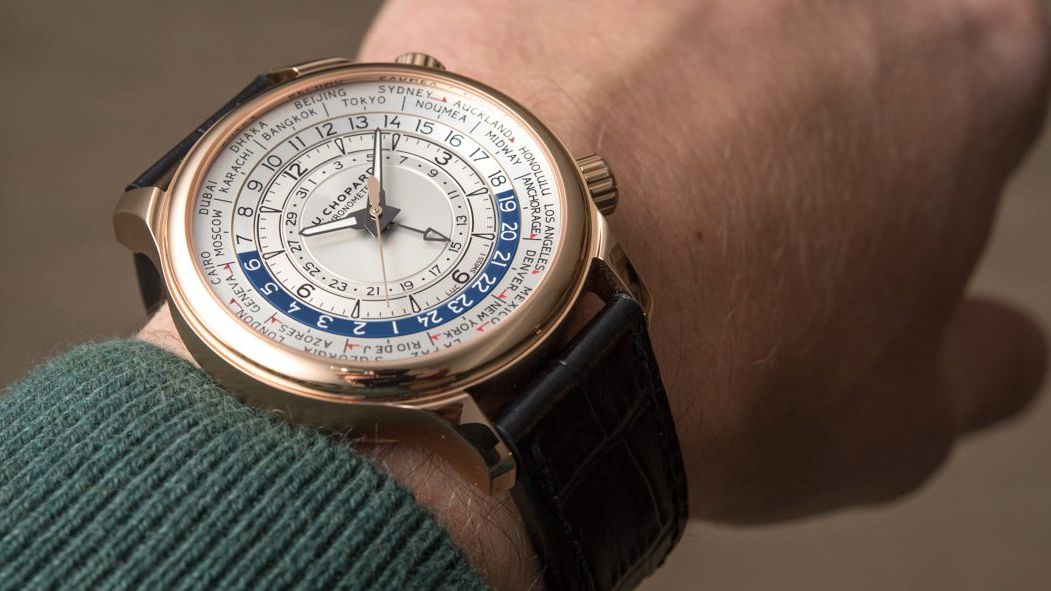 How to navigate using your wristwatch