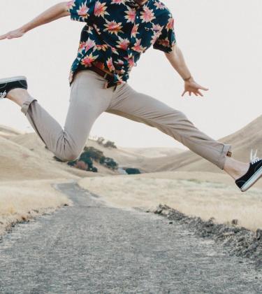 These are the 5 best pairs of chinos for spring