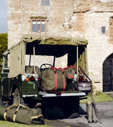 Complete your luggage collection with the Chapman Cargo Range