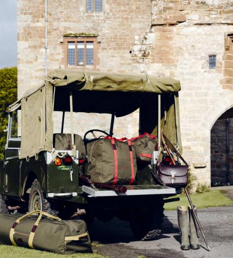 Complete your luggage collection with the Chapman Cargo Range