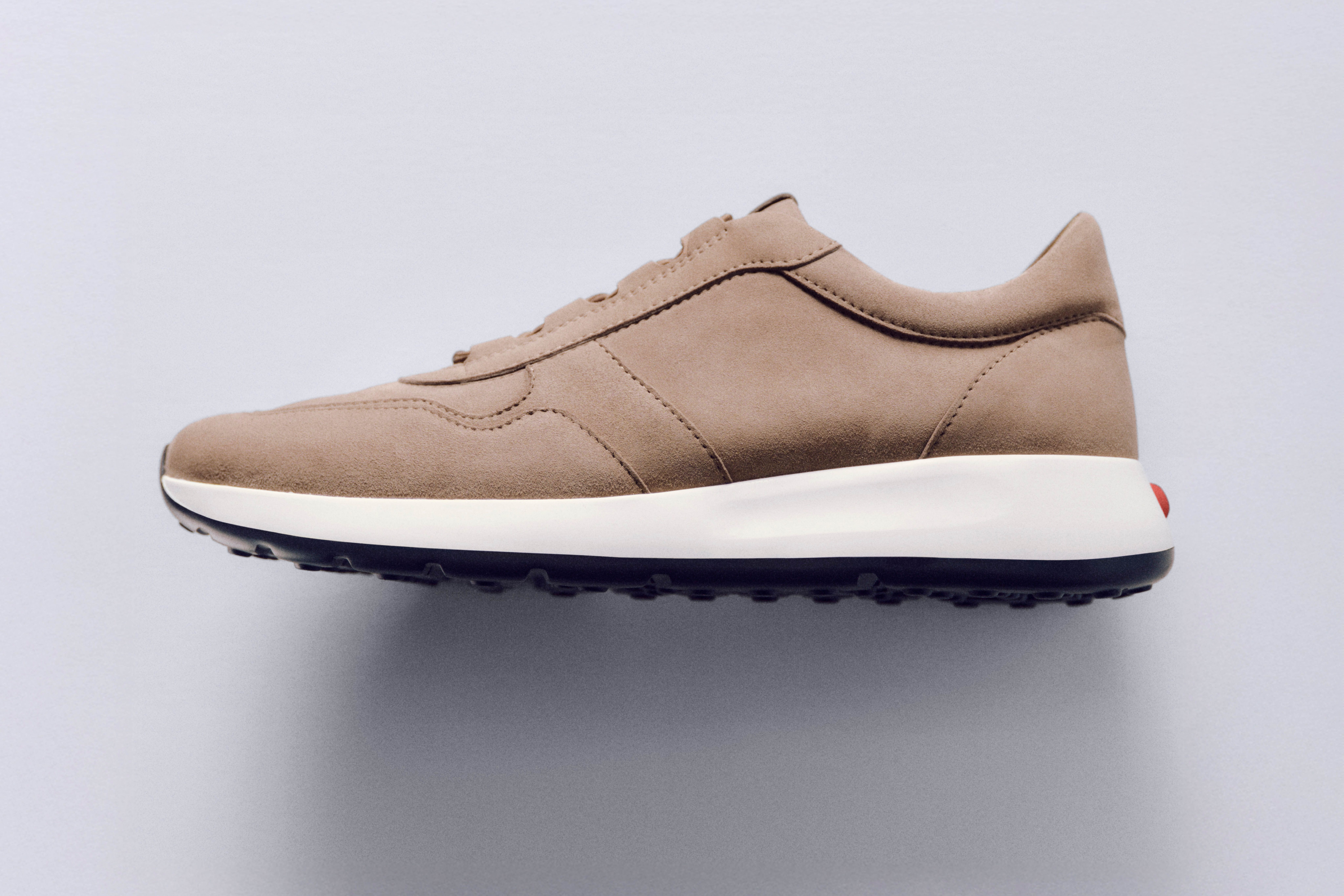 Tod’s is coming in red hot