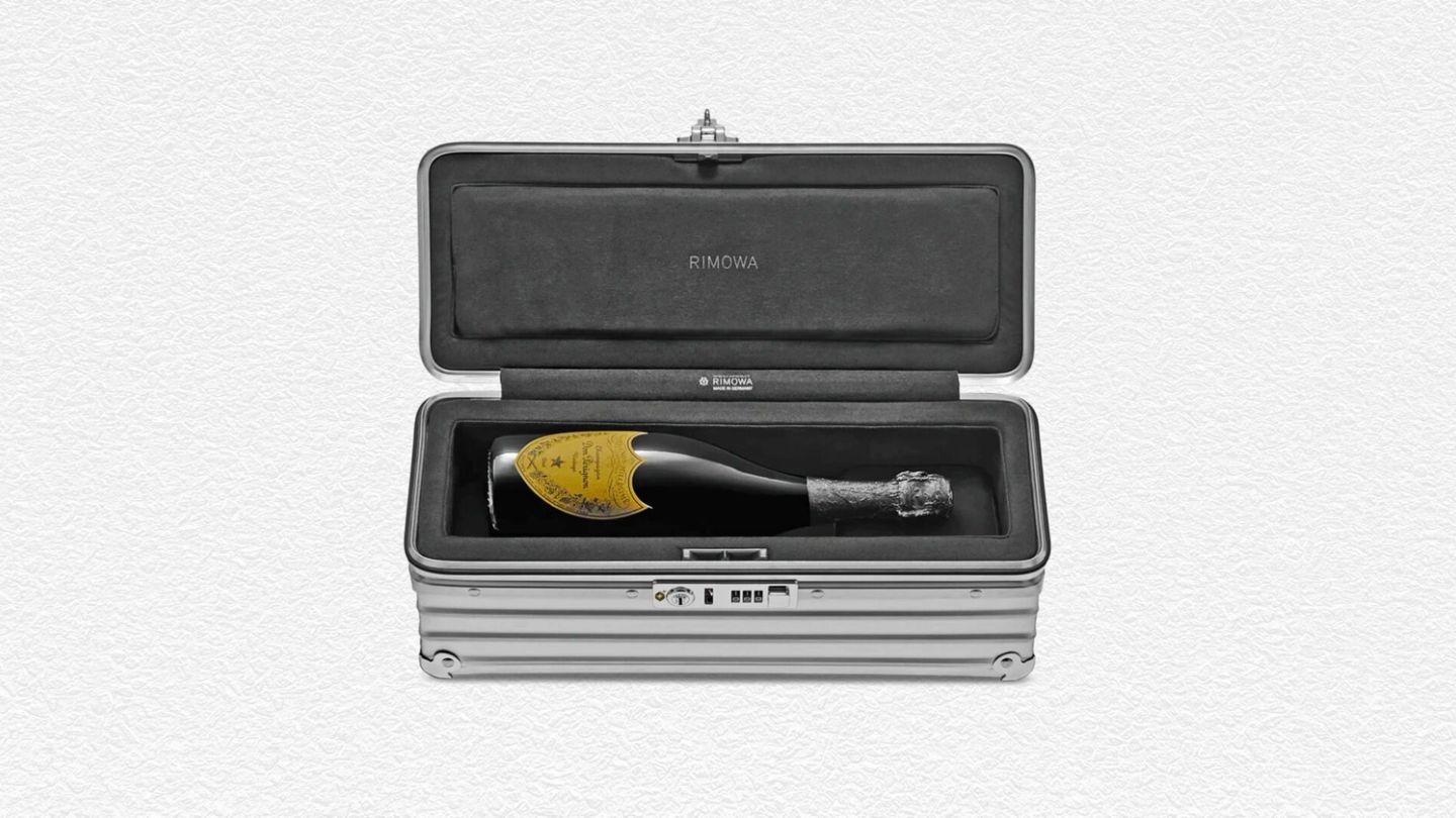 Editor’s Picks: Bottle Case, BMW Concept and Rum Barrel Domino Set