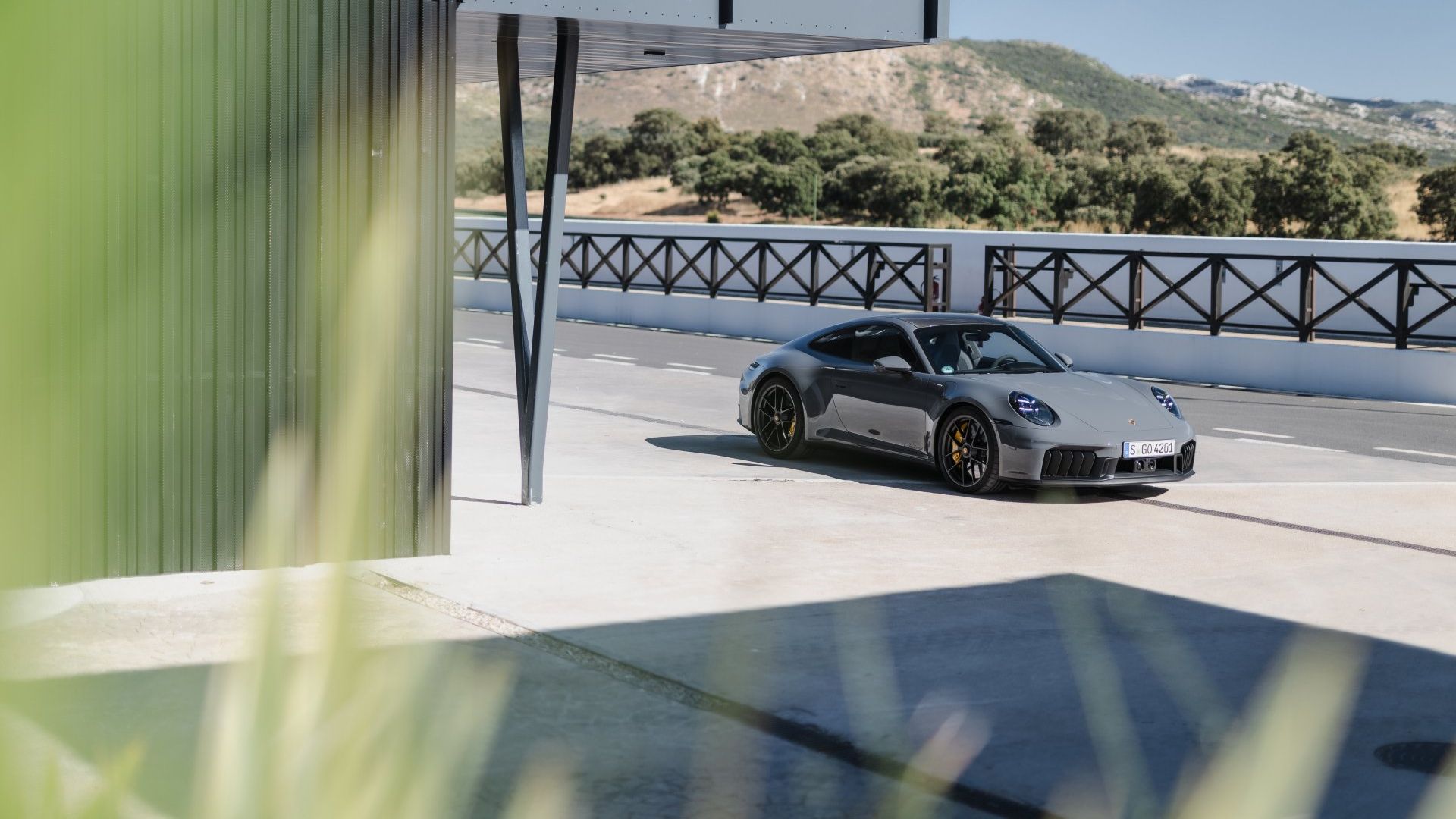 Car of the week: The 2025 Porsche 911 Carrera GTS