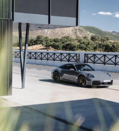 Car of the week: The 2025 Porsche 911 Carrera GTS