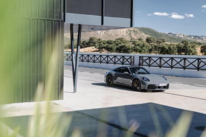 Car of the week: The 2025 Porsche 911 Carrera GTS