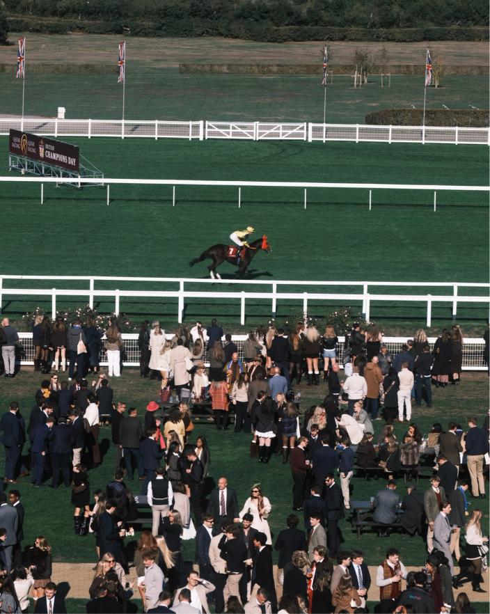 Racing at Ascot