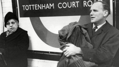 The 10 most annoying things a person can do on the tube