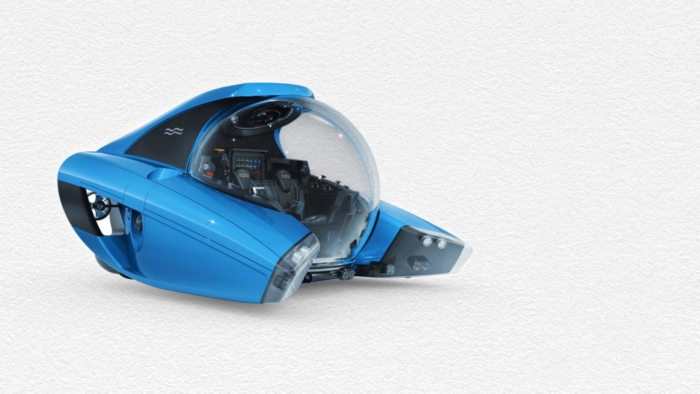 Editor’s Picks: Personal Submarine, Hublot Big Bang and Jaguar C-Type