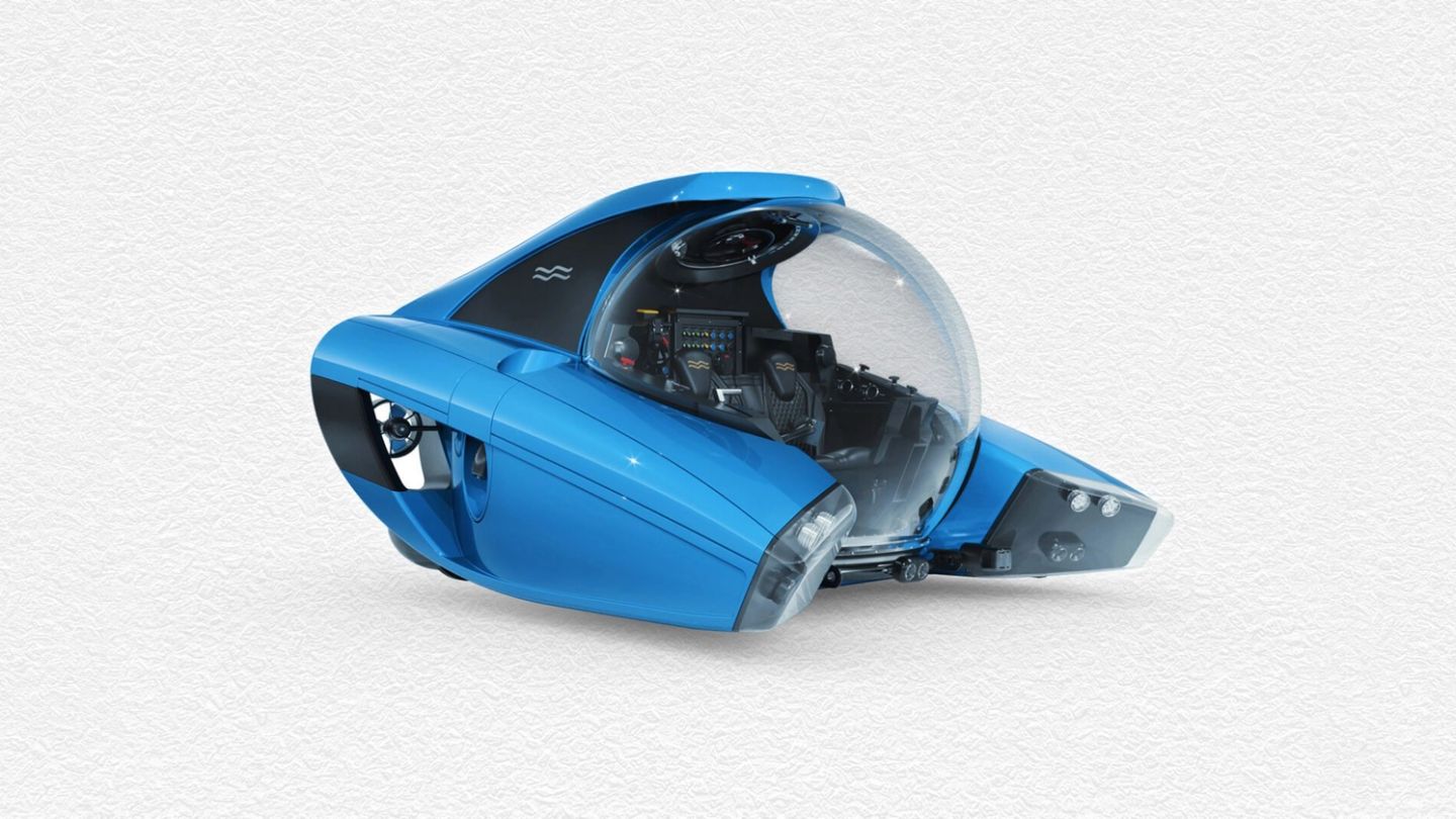 Editor’s Picks: Personal Submarine, Hublot Big Bang and Jaguar C-Type