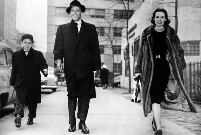 No Merchandising. Editorial Use Only. No Book Cover Usage Mandatory Credit: Photo by Everett/REX/Shutterstock (500689o) Frank Sinatra Jnr, Frank Sinatra and Gloria Vanderbilt on First Ave, New York America - 1954 VARIOUS