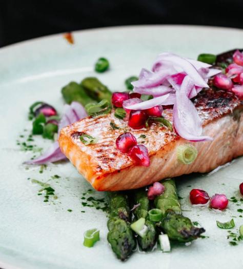 Every man should know how to cook these 5 meals