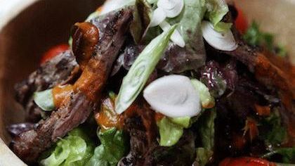 FOOD FOR THE WEEKEND – SOPHIE’S PEPPERED STEAK SALAD